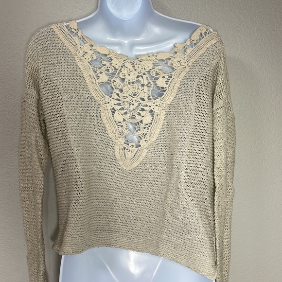 Hollister Knit Long Sleeve Cropped Sweater Size M/L - Picture 7 of 9